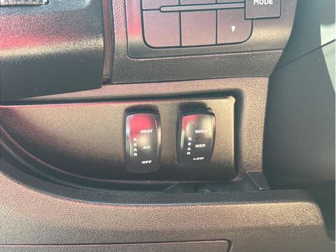 Used 2021 RAM ProMaster 1500 FWD image 14