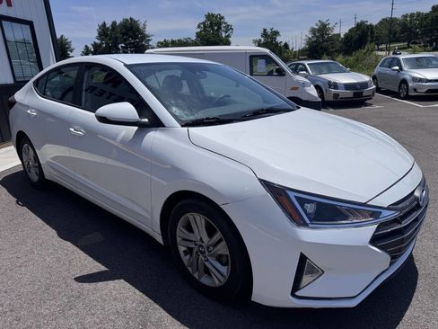 Used 2020 Hyundai Elantra SEL w/ Cargo Package (C1) FWD image 4