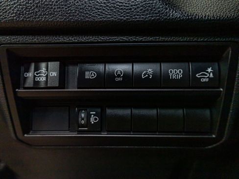 Used 2022 Toyota Tundra SR5 image 21