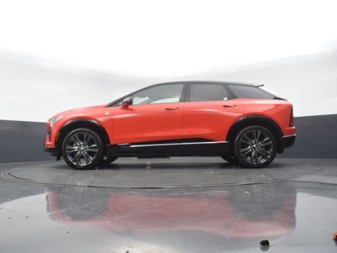 New 2026 Cadillac Optiq Sport 2 image 52