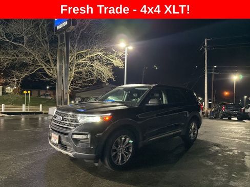 Used 2023 Ford Explorer XLT w/ Equipment Group 202A image 6