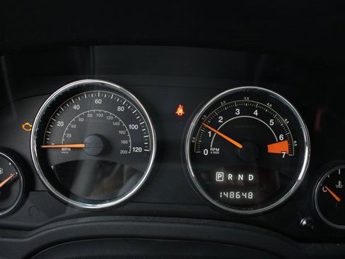 Used 2016 Jeep Compass Latitude image 17