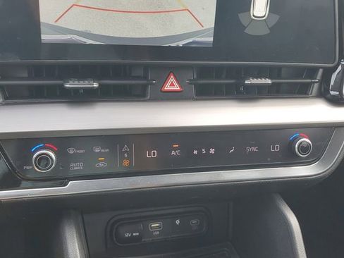 Certified 2023 Kia Sportage EX FWD image 24