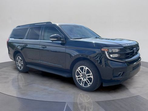 Used 2025 Ford Expedition Max Active AWD/4WD image 9
