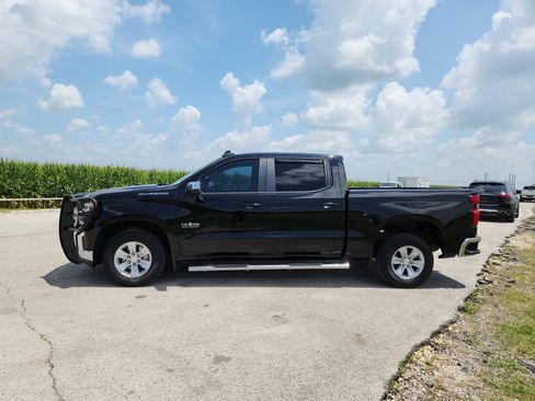 Used 2021 Chevrolet Silverado 1500 LT RWD image 4