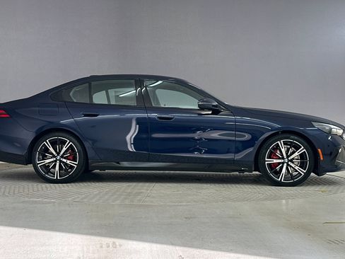 New 2026 BMW 530i w/ M Sport Package image 7