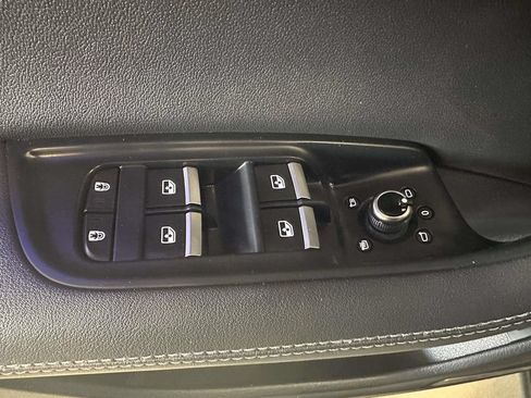 Used 2025 Audi Q7 3.0T Premium Plus AWD/4WD image 21