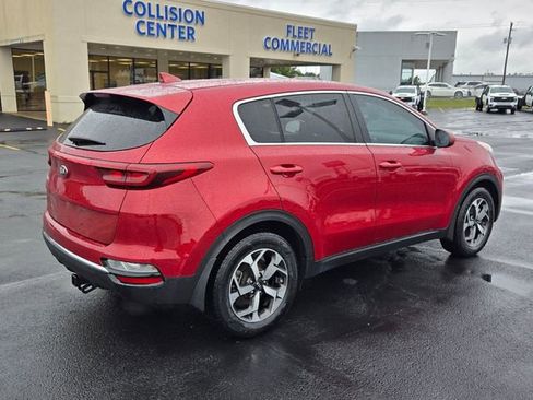 Used 2022 Kia Sportage LX FWD image 3