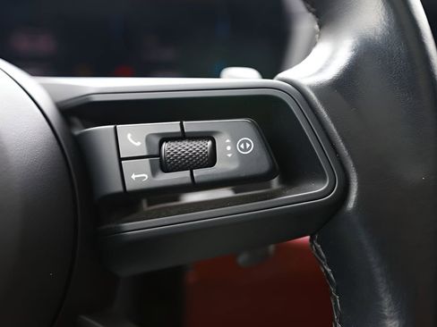 Used 2024 Porsche Cayenne Coupe image 58