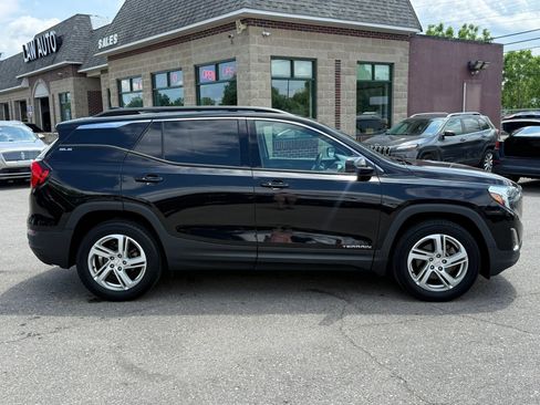 Used 2018 GMC Terrain SLE w/ Driver Convenience Package AWD/4WD image 4