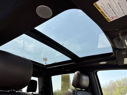 Used 2024 Ford F250 King Ranch w/ Chrome Package image 16