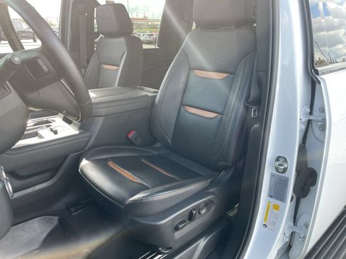 Used 2024 GMC Sierra 2500 AT4 w/ AT4 Premium Plus Package AWD/4WD image 20
