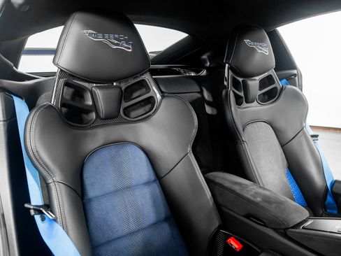 Used 2023 Porsche 718 Cayman GT4 RS w/ Weissach Package image 34