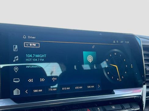 Used 2025 Chevrolet Silverado 1500 LT image 15