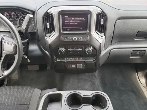 Used 2021 Chevrolet Silverado 1500 Custom Trail Boss AWD/4WD image 14