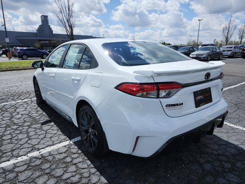 Used 2026 Toyota Corolla SE image 14
