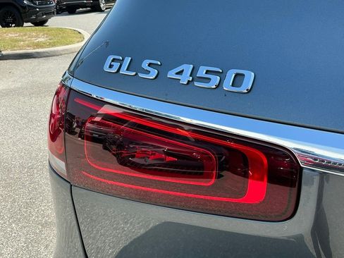 Used 2023 Mercedes-Benz GLS 450 4MATIC image 21