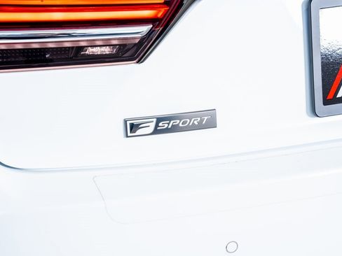 Used 2018 Lexus LS 500 F Sport w/ Accessory Package (Z2) image 25