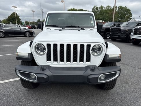 Used 2021 Jeep Gladiator Overland image 3
