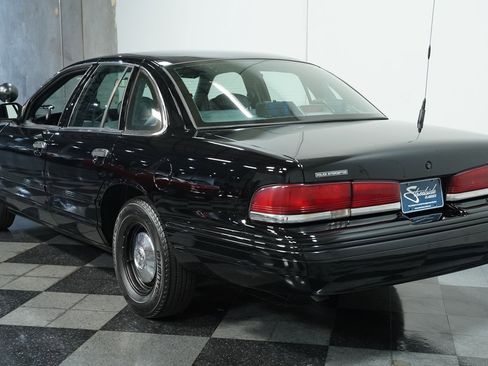 Used 1997 Ford Crown Victoria Police Interceptor image 8