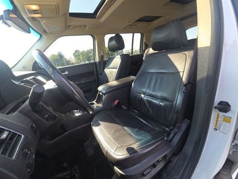 Used 2013 Ford Flex Limited FWD image 28