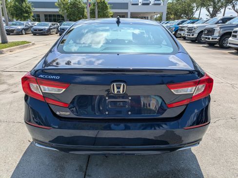 Used 2019 Honda Accord LX image 5