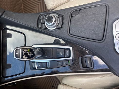 Used 2013 BMW 640i Convertible RWD image 16