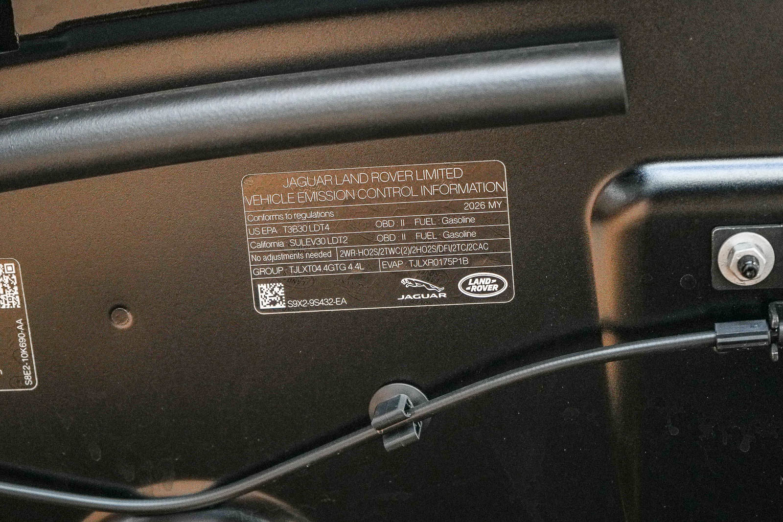 New 2026 Land Rover Range Rover SV AWD/4WD image 26