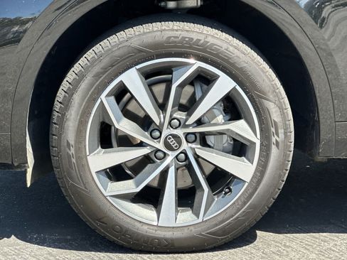 Used 2023 Audi Q5 2.0T Premium w/ Convenience Package AWD/4WD image 26