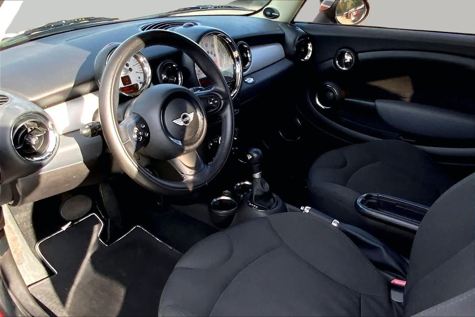 Used 2012 MINI Cooper Hardtop FWD image 5