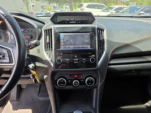 Certified 2022 Subaru Crosstrek 2.0i Premium AWD/4WD image 18