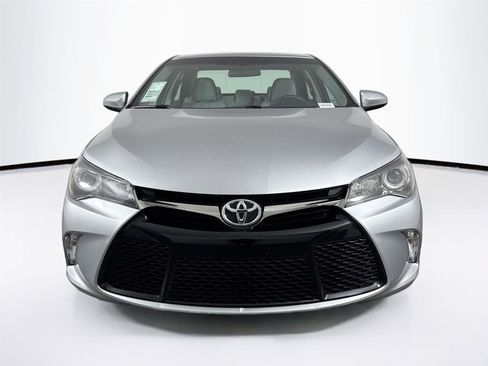 Used 2017 Toyota Camry SE image 7