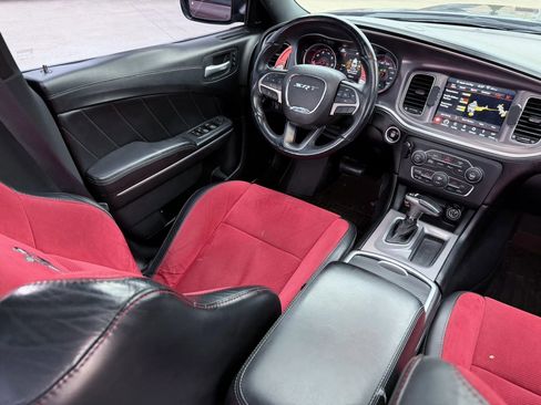 Used 2019 Dodge Charger Scat Pack w/ Dynamics Package image 16