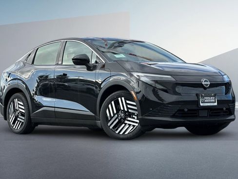 New 2026 Nissan Leaf SV+ w/ Floor Mat Package (SV+) image 2