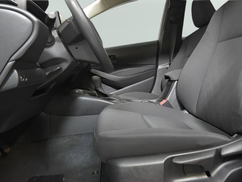 Used 2024 Toyota Corolla LE image 17