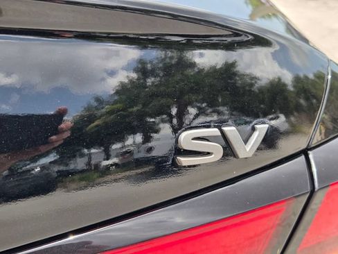 Used 2023 Nissan Altima 2.5 SV AWD/4WD image 11