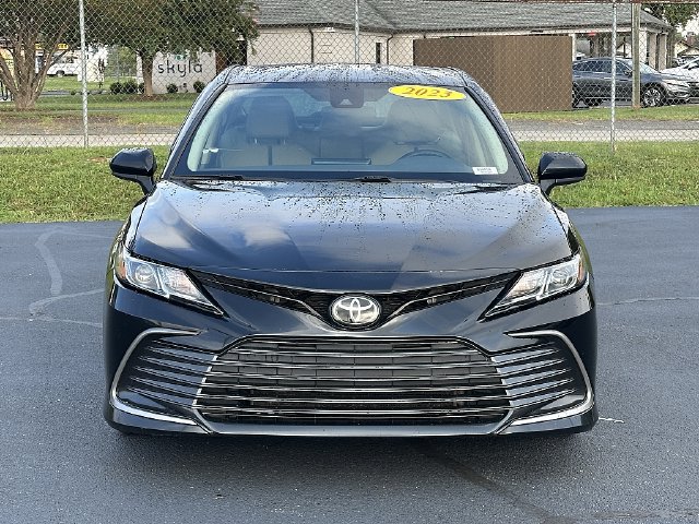 Used 2023 Toyota Camry LE FWD image 3