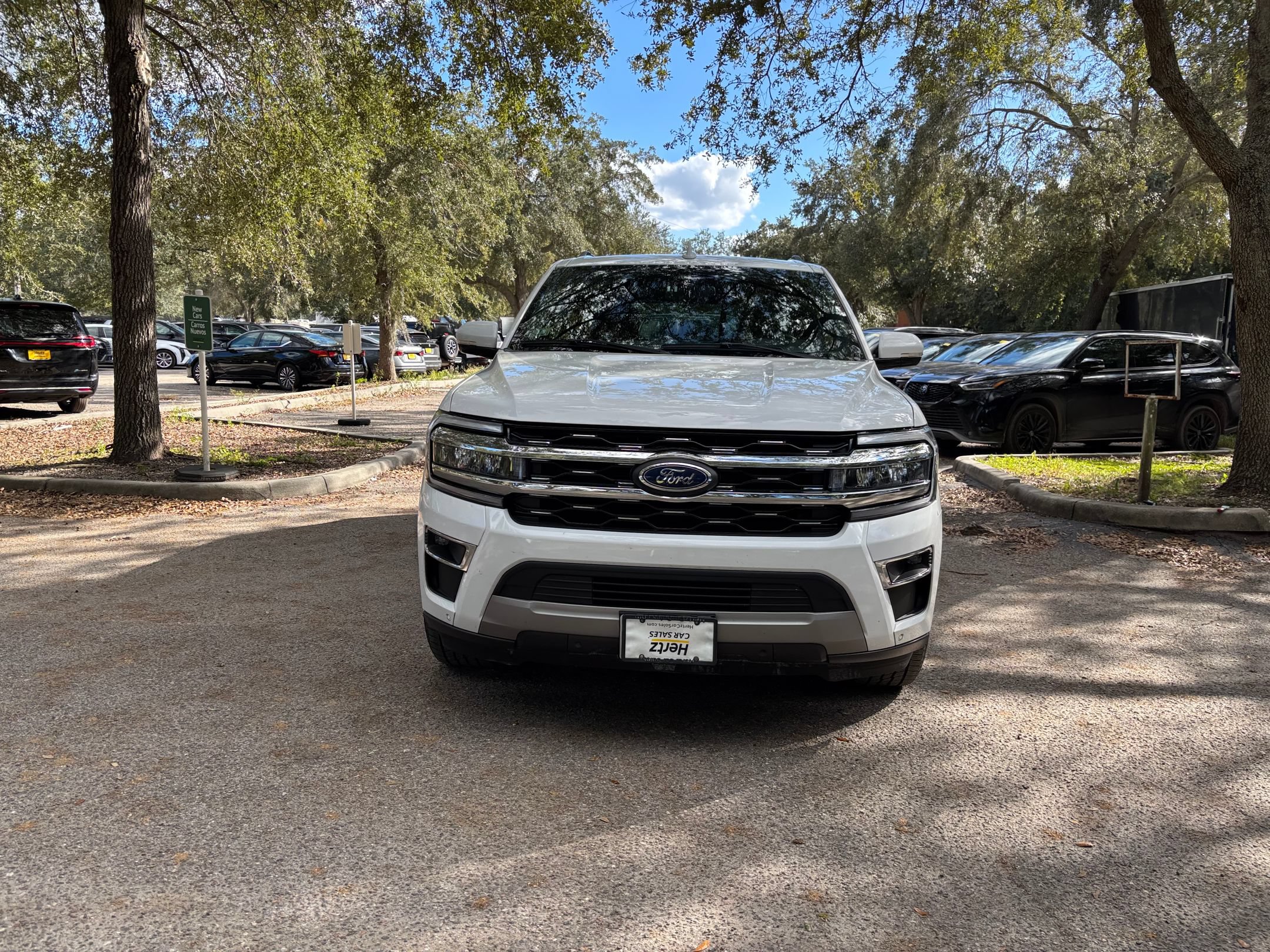 Used 2024 Ford Expedition Limited RWD image 10
