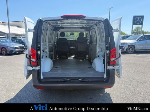 Used 2023 Mercedes-Benz Metris image 20