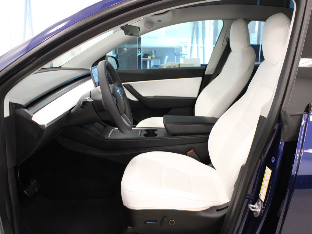 Used 2021 Tesla Model Y Long Range AWD/4WD image 14