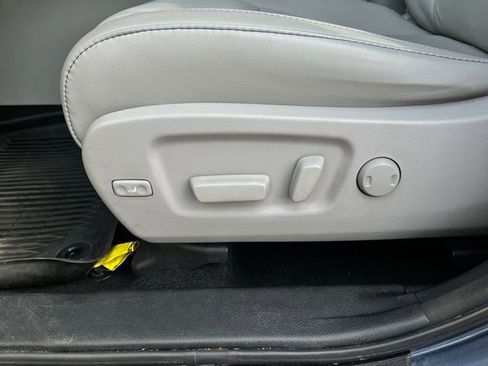 Used 2018 Toyota Highlander XLE image 33