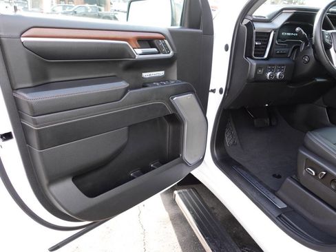 Used 2023 GMC Sierra 1500 Denali w/ Denali Reserve Package image 17