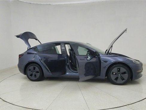 Used 2023 Tesla Model 3 Standard Range image 69