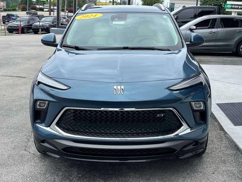 Used 2024 Buick Encore GX Sport Touring w/ Comfort Package FWD image 8