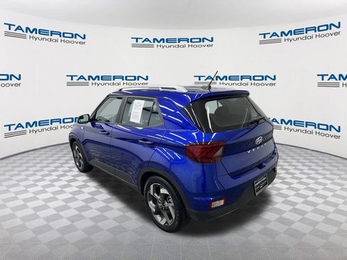 Used 2023 Hyundai Venue Limited w/ Cargo Package FWD image 3