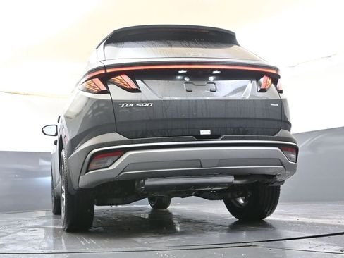 New 2026 Hyundai Tucson Limited image 32