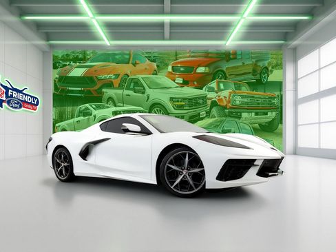 Used 2021 Chevrolet Corvette Stingray Preferred Cpe w/ 2LT image 1