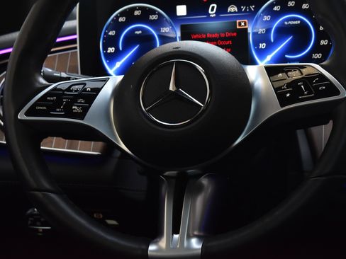 Used 2023 Mercedes-Benz EQE 500 4MATIC SUV image 30