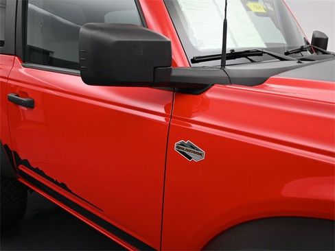 Used 2022 Ford Bronco Wildtrak image 12