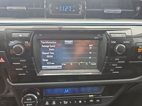 Used 2016 Toyota Corolla S w/ Body Protection Package #1 FWD image 27